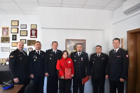 Strażacy z OSP Gietrzwałd uhonorowani za uratowanie życia kobiecie
