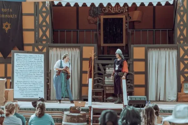 Premiera „Trojanek” w Starej Szkole we Wrząsowicach – wzruszający wieczór teatralny