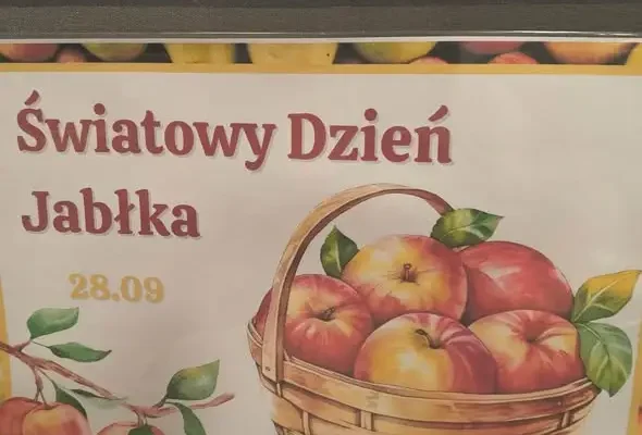Światowy Dzień Jabłka w bibliotece – edukacja, zabawa i degustacja