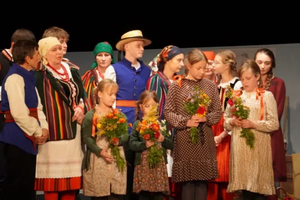 KGW „Zrębianki” ze Zrębic triumfuje na Sejmiku Teatrów Wsi Polskiej