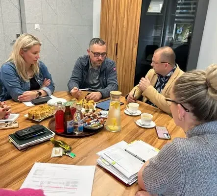 Szkoła we Wrzesinie pod lupą inżynierów – trwa ocena stanu technicznego budynku
