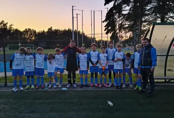 Młodzicy MKS Jeziorany przegrali z Victorią Bartoszyce 1:2, ale pokazali charakter