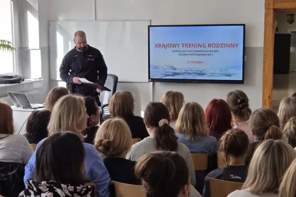 Krajowy Trening Rodzinny w Szkole Podstawowej nr 2 – bezpieczeństwo w praktyce