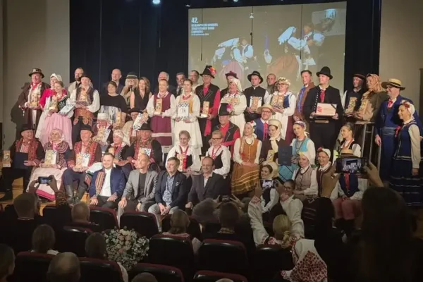 Warmiński Zespół Ludowy Szemel triumfuje w Rzeszowie