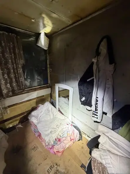 Bezdomna kobieta z baraku po kiosku trafiła do placówki pomocowej