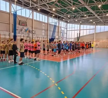 Halowy październik pełen sukcesów – uczniowie z gminy zdominowali rozgrywki