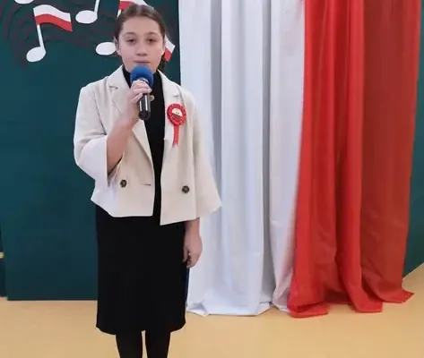 Uczniowie z Biskupca pojadą na wojewódzki konkurs pieśni patriotycznej