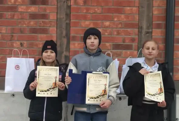 Uczniowie z Barczewa z sukcesem na Wojewódzkim Konkursie Piosenki Patriotycznej