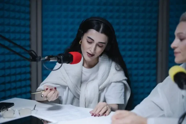 Dzień Edukacji Narodowej w Barczewie – wolontariusze z klasy VII B nagrali audycję radiową